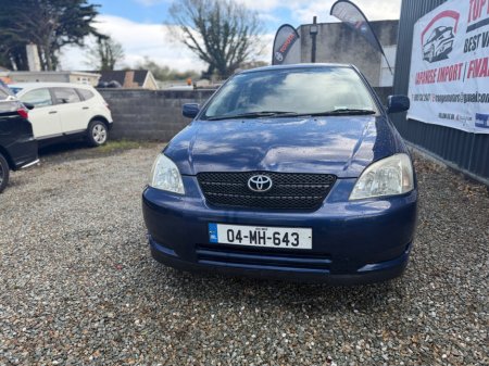 2004 Toyota Corolla - thumbnail 2