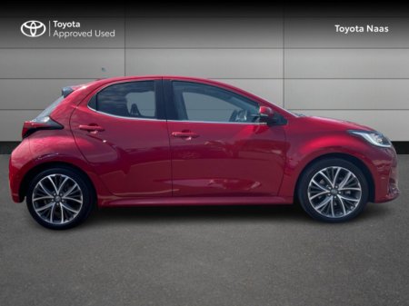 2023 Toyota Yaris YARIS PLATINUM €26,888