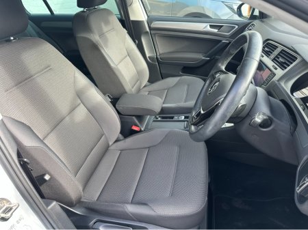 2016 Volkswagen Golf 1.2 TSI DSG Comfortline €15,950 thumbnail