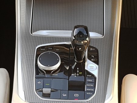 2020 BMW X5 xDrive45e M Sport €53,995 thumbnail