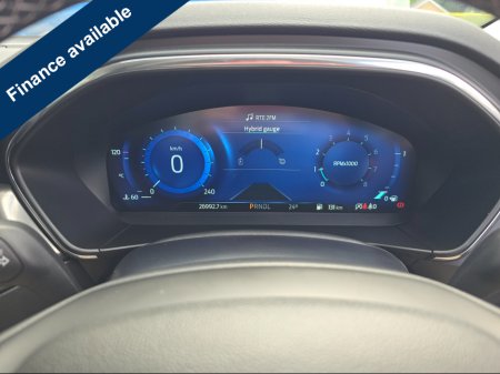 2022 Ford Focus - thumbnail 5