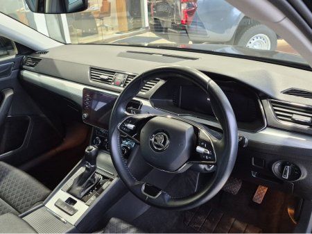 2022 Skoda Superb AMBITION 2.0 TDI 150HP DSG 5DR AUTO €29,750 thumbnail