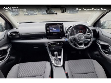 2022 Toyota Yaris HYBRID LUNA 4DR AUTO €22,950 thumbnail