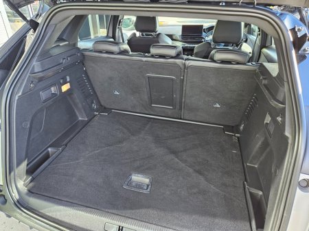 2023 Peugeot 3008 - thumbnail 8