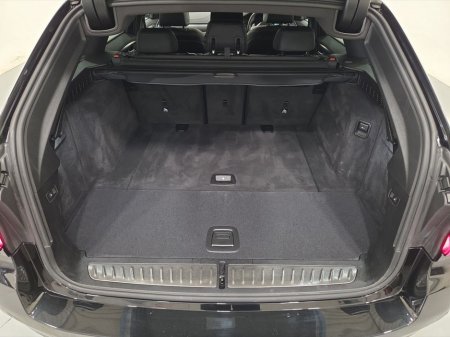 2023 BMW 5 Series - thumbnail 13