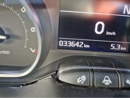 2015 Peugeot 208 - thumbnail 18