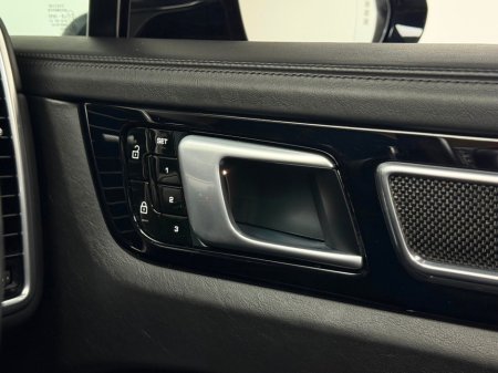 2020 Porsche Cayenne - thumbnail 16