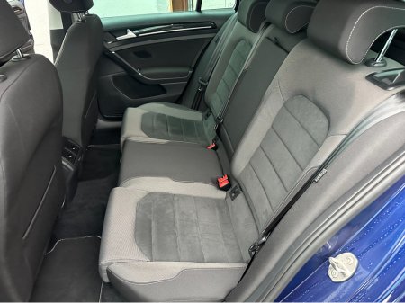 2018 Volkswagen Golf Golf Estate 1.4 TSI Highline €19,950 thumbnail