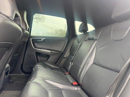 2015 Volvo XC60 - thumbnail 10