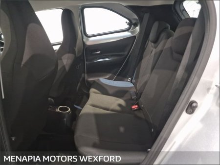 2023 Toyota Aygo X - thumbnail 12