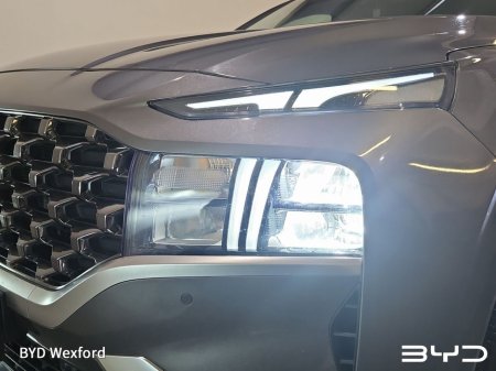 2023 Hyundai Santa Fe 1.6 PHEV 4WD Executive Plus Auto 7Seats €44,475 thumbnail