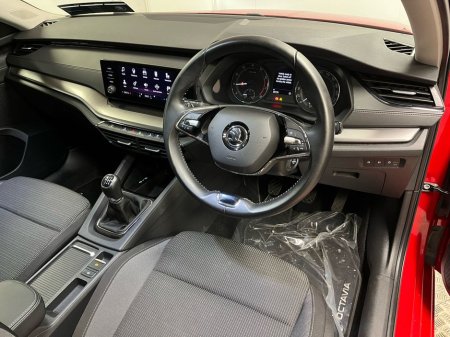 2023 Skoda Octavia Ambition Combi 1.0TSI 110BHP - Reversing Camera - Climate Control - Cruise Control - Auto Lights/Wipers - Apple CarPlay/Android Auto €25,950 thumbnail