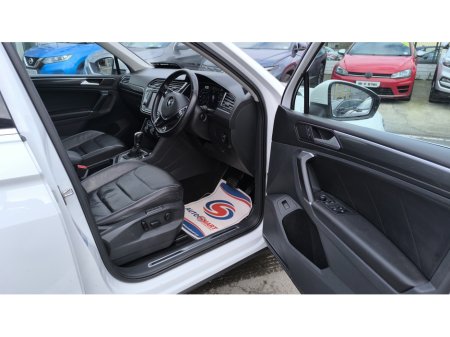 2017 Volkswagen Tiguan - thumbnail 6