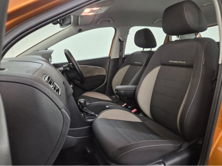 2016 Volkswagen Polo - thumbnail 24