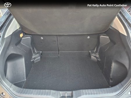 2023 Toyota Yaris Cross YARIS CROSS LUNA €27,900 thumbnail