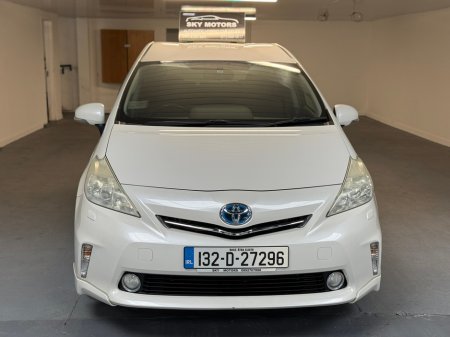 2013 Toyota Prius  €12,490