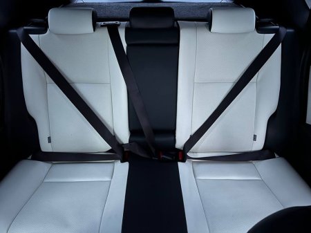 2016 Toyota Auris 1.8 HYBRID MODELLISTA PACK // 17" DIAMOND CUT ALLOYS // HEATED SEATS // REVERSE CAMERA €14,950 thumbnail