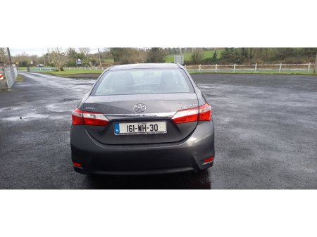 2016 Toyota Corolla - thumbnail 4