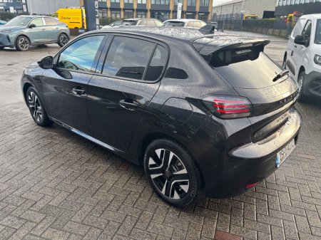 2025 Peugeot 208 1.2 MHEV Puretech 100bhp Allure €26,950 thumbnail