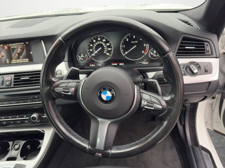 2016 BMW 5 Series - thumbnail 10