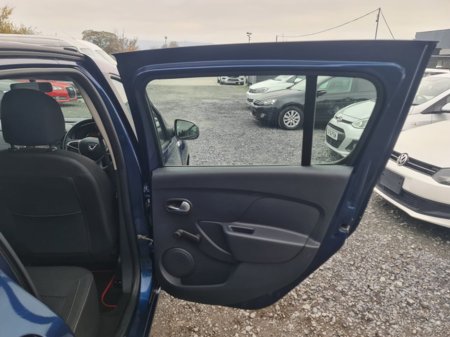 2017 Dacia Sandero - thumbnail 7