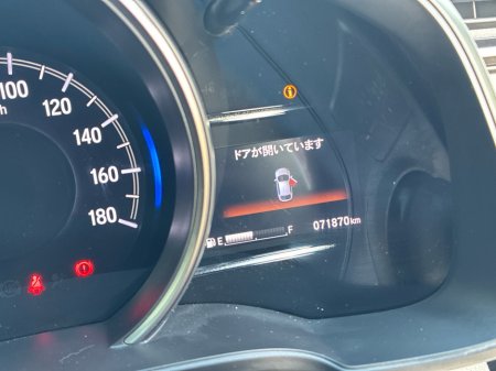 2017 Honda Fit 1.5L Petrol Hybrid Automatic thumbnail
