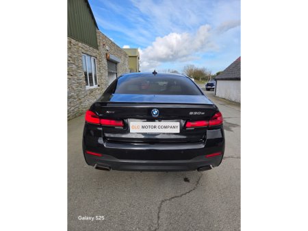 2021 BMW 5 Series - thumbnail 6