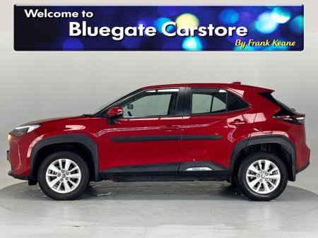 2023 Toyota Yaris CR LUNA**TOUCHSCREEN BLUETOOTH MEDIA**SEMI DIGITAL DASH**REVERSE CAMERA**PARKING SENSORS**MULTIFUNCTIONAL STEERING WHEEL**CRUISE CONTROL**KEYLESS START*8AUTO LIGHTS**AUTO WIPERS**ISOFIX** €26,795 thumbnail