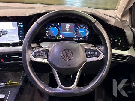 2023 Volkswagen Golf ETSI ACTIVE - FACTORY ALLOYS - DIGITAL DASH - PADDLE SHIFT - REVERSE CAMERA €27,950 thumbnail