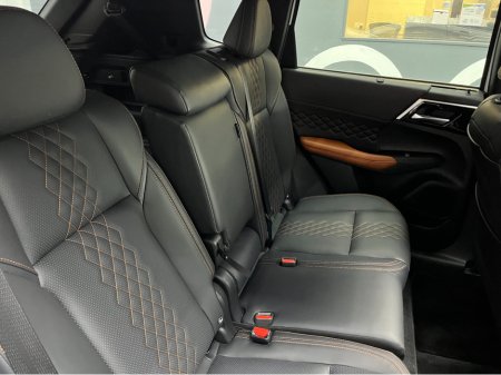 2024 Mitsubishi Outlander - thumbnail 15