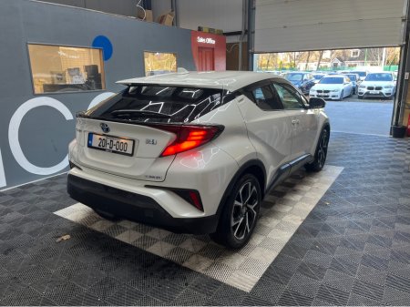 2020 Toyota C-HR 2020 TOYOTA C-HR 1.8L HYBRID / 71K KMS / ADAPTIVE CRUISE CONTROL, REVERSE CAMERA & MORE €23,950