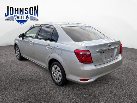 2018 Toyota Corolla - thumbnail 5