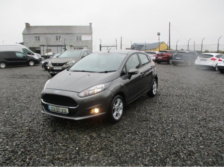 2017 Ford Fiesta - thumbnail 6