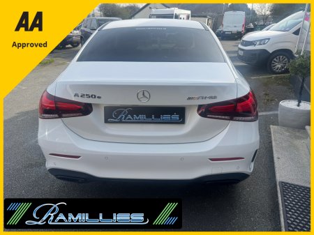 2022 Mercedes-Benz A Class - thumbnail 2
