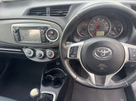 2012 Toyota Yaris 1.33 Dual VVT-i 3Dr Terra €6,195 thumbnail