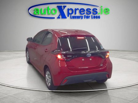 2021 Toyota Yaris - thumbnail 7