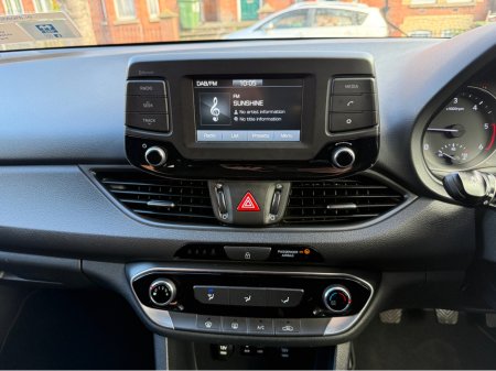 2017 Hyundai i30 - thumbnail 15