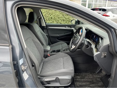 2022 Volkswagen Golf ADAVANCE AUTOMATIC 2.0 DIESEL //HEATED SEATS AND STEERING WHEEL//HEAD UP DISPLAY//REVERSE CAMERA//KEYLESS ENTRY// €27,950 thumbnail