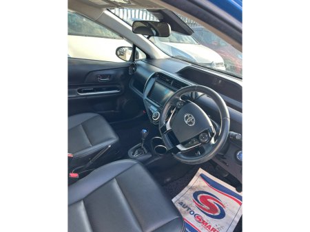 2018 Toyota Aqua - thumbnail 5