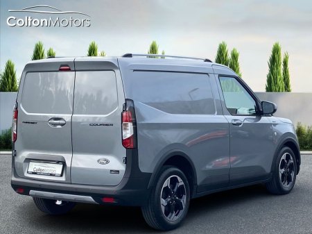 2026 Ford Transit Courier - thumbnail 8