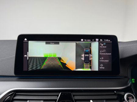 2023 BMW 5 Series - thumbnail 17