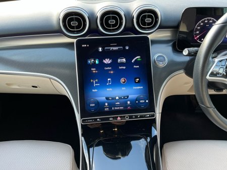 2023 Mercedes-Benz C Class - thumbnail 11