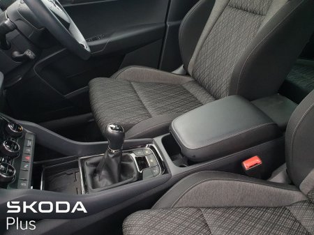 2024 Skoda Karoq Style 1.0TSi 110bhp (From €112 per week) €34,995 thumbnail