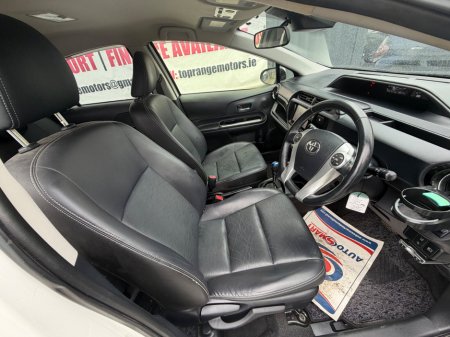 2016 Toyota Aqua - thumbnail 8