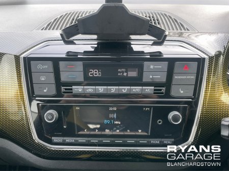 2019 Volkswagen up! 1.0 5DR AUTOMATIC   **HEATED SEATS** €11,995 thumbnail