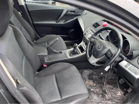 2012 Mazda Mazda3 - thumbnail 5