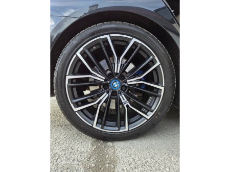 2021 BMW 5 Series - thumbnail 21