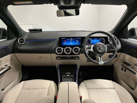 2026 Mercedes-Benz GLA Class 250e Progressive - 18 Inch Alloys - Reversing Camera - Ambient Lighting - Sat Nav - Climate Control - Heated Seats - Keyless Start - Apple CarPlay/Android Auto €64,367