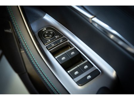 2025 BYD Seal U DM-I COMFORT €43,899 thumbnail