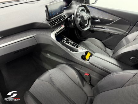 2023 Peugeot 3008 (232) FL ALLURE 1.5 BLUEHDI 130PS AUTOMATIC €29,950 thumbnail